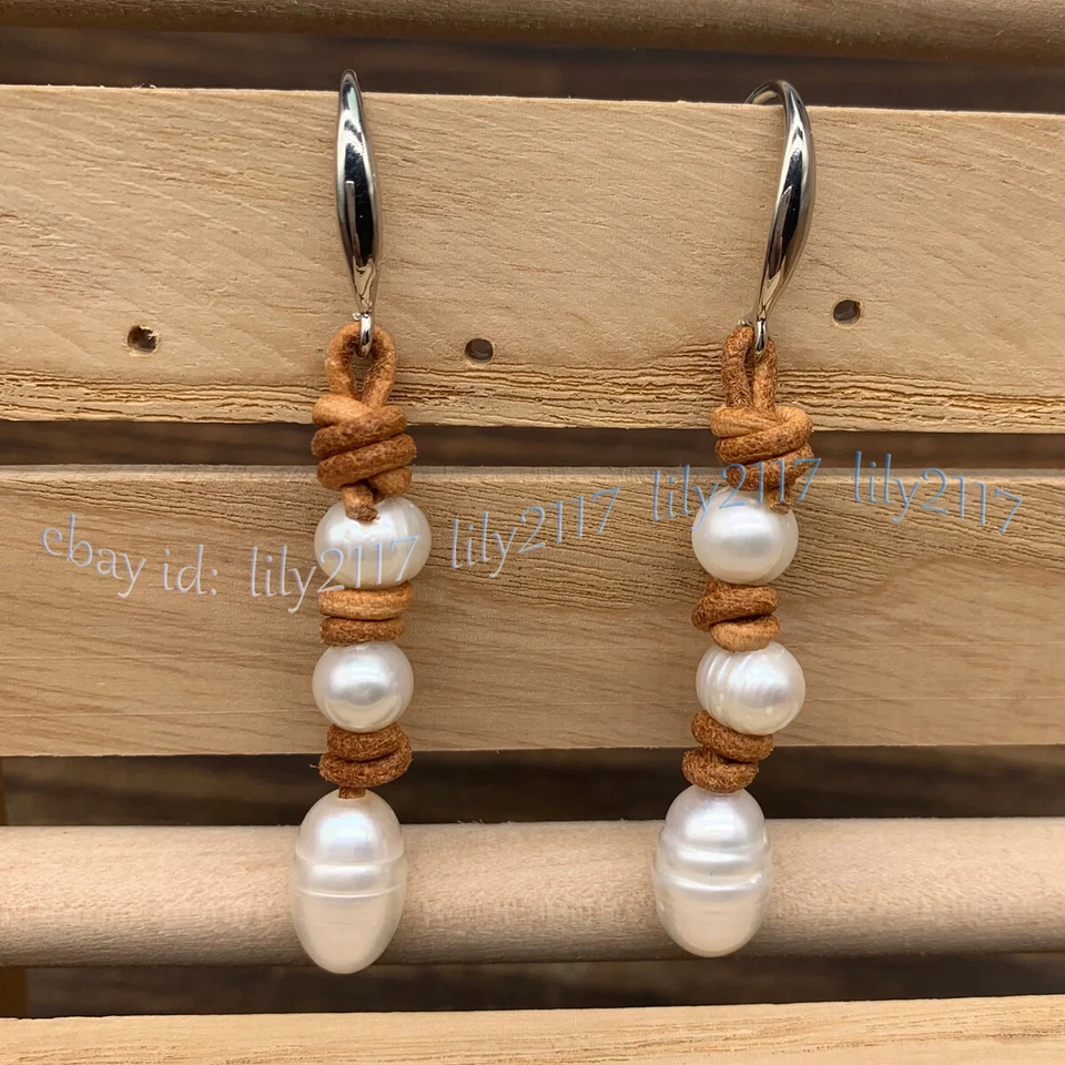 Pendientes de gancho de plata con cuerda de cuero natural de 9-10 mm con perlas blancas de agua dulce Foto 2 de 4