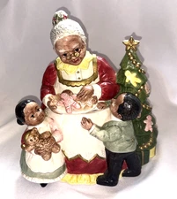 1993 Omnibus Fitz & Floyd African American Mrs. Santa Cookie Jar