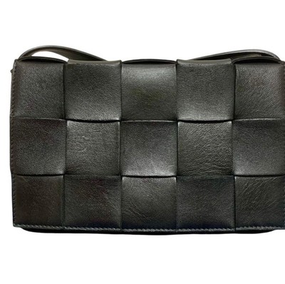 Bottega Veneta Cassette Schultertasche Intrecciato Schwarz