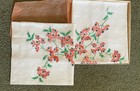 Vtg 1940-50's Lot of 2 Linen Hand Towels in Original Macy's Gift Box + One More! — photo 8