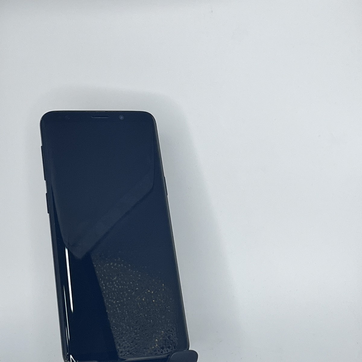 Samsung Galaxy S9 SM-G960U1 64GB Midnight Black Unlocked