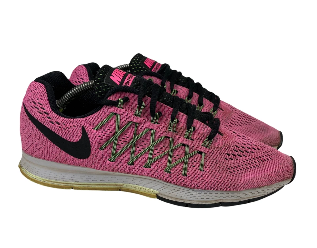 Womens nike shoes top with swoosh on toe