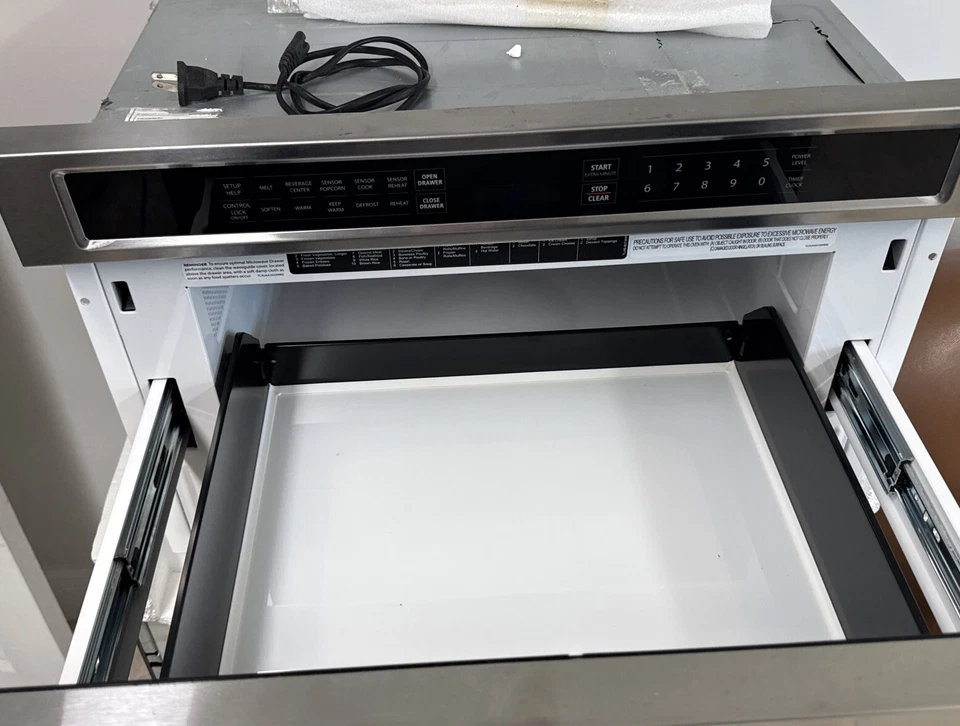 Cajón de calentamiento Monogram Minimalist Series ZWL1126SRSS de 30 pulgadas Foto 4 de 4