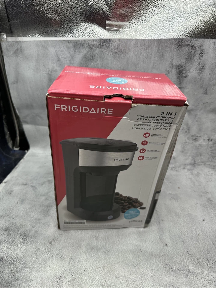 Frigidaire ECMK103 1-Cup 600-Watt Drip Or K-Cup-Compatible Coffee Maker - Image 2 of 3