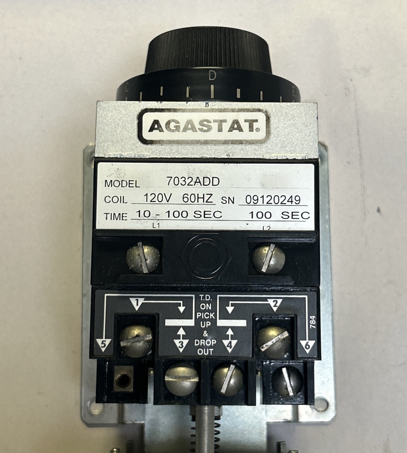 AGASTAT,7032ADD,TIMING DELAY RELAY 10-100 SEC 120V