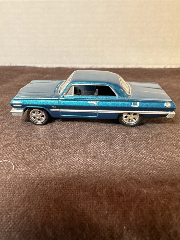 Johnny Lightning 1963 Impala Z11 Aqua Vintage 1:64 Diecast Super Chevy Series Foto 4 de 4