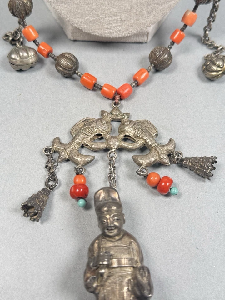 38” Antique Chinese silver and coral necklace - Image 2 of 4