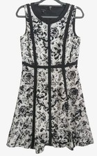 Talbots A Line Dress Black & White Floral Print Women's Size 6 Sleeveless Lined