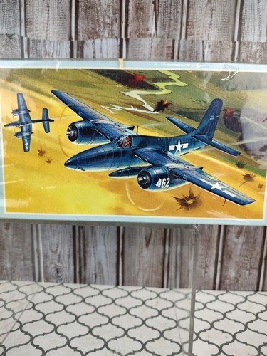 Monogramma Grumman Tigercat Carrier Fighter 1967 vintage - kit scala 1/72 sigillato - Foto 2 di 5