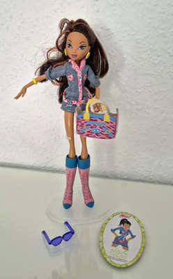 Winx Club Denim Layla Aisha Mattel Puppe Jeans + Collector Card + Brille Barbie