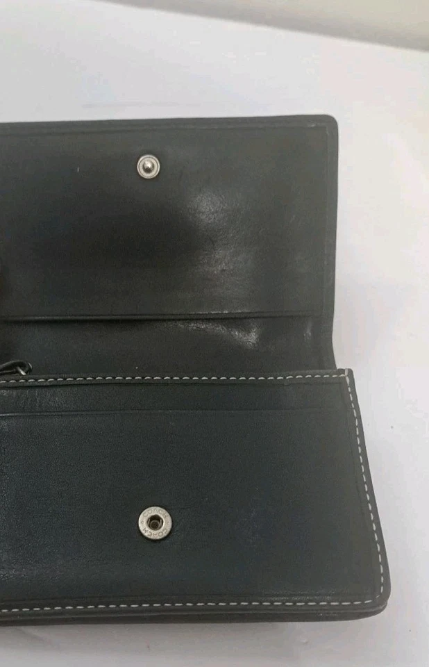 Carteira Feminina Vintage COACH Preta Legacy Leatherware 3 em 1 Dobrável 4”X6” - Imagem 3 de 4