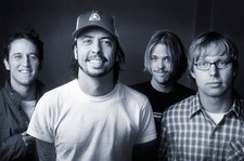 Foo Fighters Chris Shiflett Dave Grohl Taylor Hawkins Nate Mendel - Old Photo 13