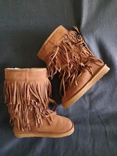 Fringed Ankle boots ladies size 6 Asenecah brand faux suede brown