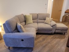 Curved Compact Corner Sofa. Excellent  Unmarked Condition Double Recliner.