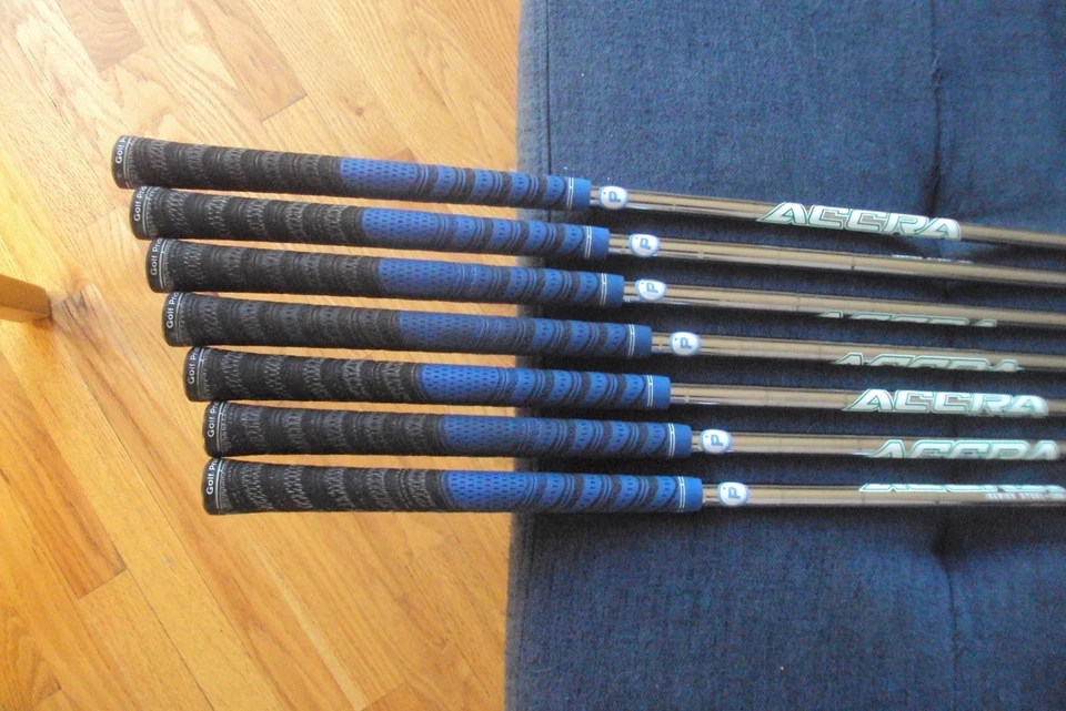 Srixon ZX5 Forged irons 5-PW,AW Accra 105i stiff std length pured midsize grips - Image 2 of 4
