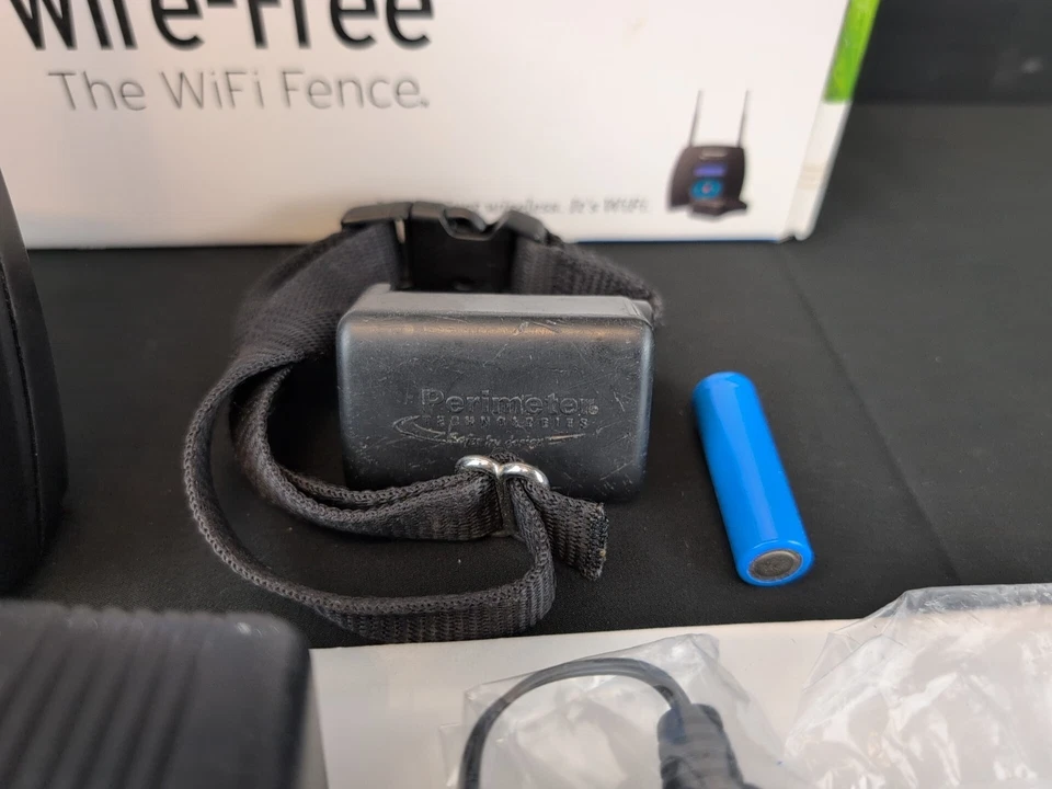 Sistema de cerca para perros sin cables Perimeter Technologies con caja Foto 3 de 4