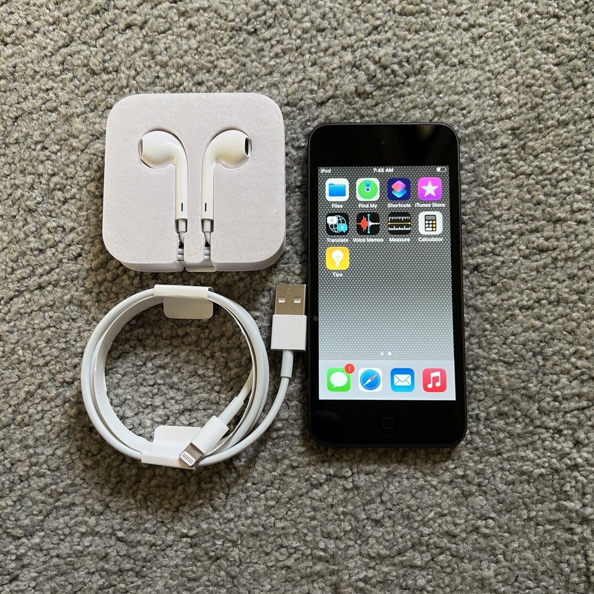 Apple ipod touch 7th generation -space Gray 32 GB - A 2178 Apple ipod touch 7th generation -space Gray 32 GB - A 2178