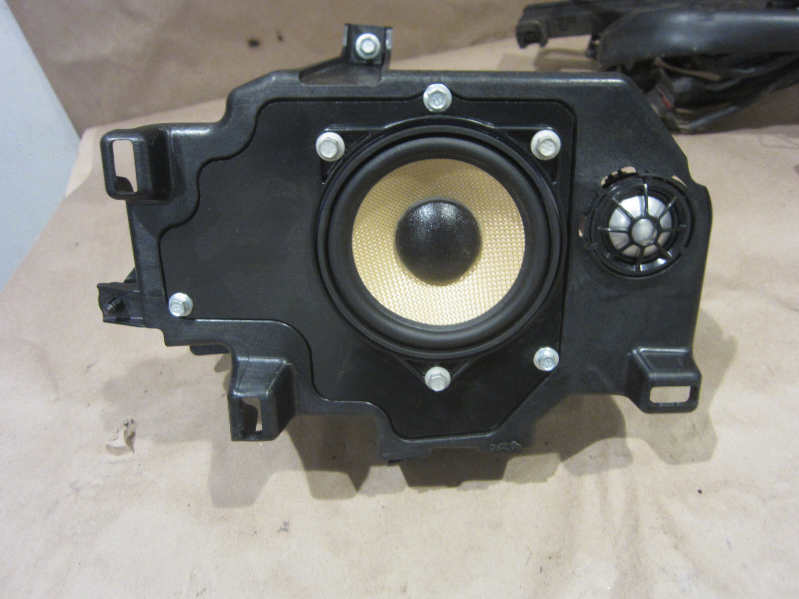 McLaren 570S - RH Rear Speaker Assy. 