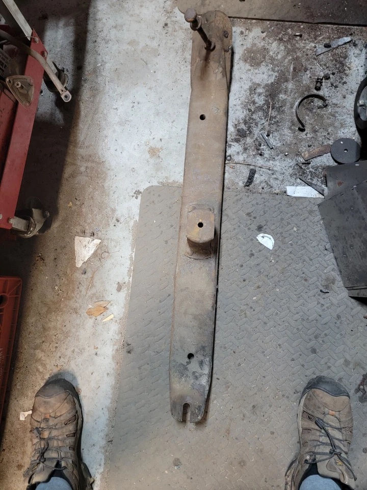 1953 a 1956 Ford Truck F100 F250 pneu sobressalente, porta-rodas com parafuso - Imagem 2 de 4