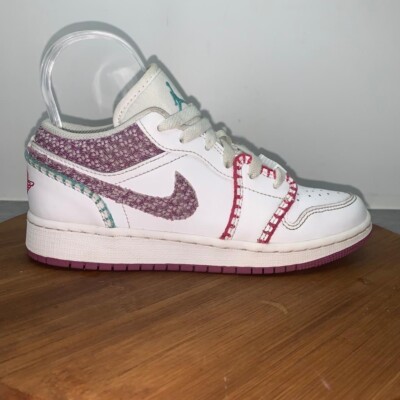 Nike Air Jordan 1 Low SE GS Size 4Y / Women s 5.5 White Bordeaux Knit DM9037-100