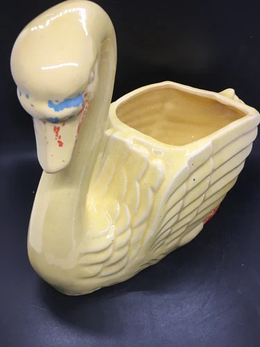 Brush Swan Planter