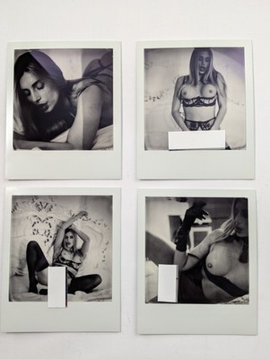 Polaroid Foto - Set of 4 Akt Model, Nude Instant BnW Photo - Original Fotografie