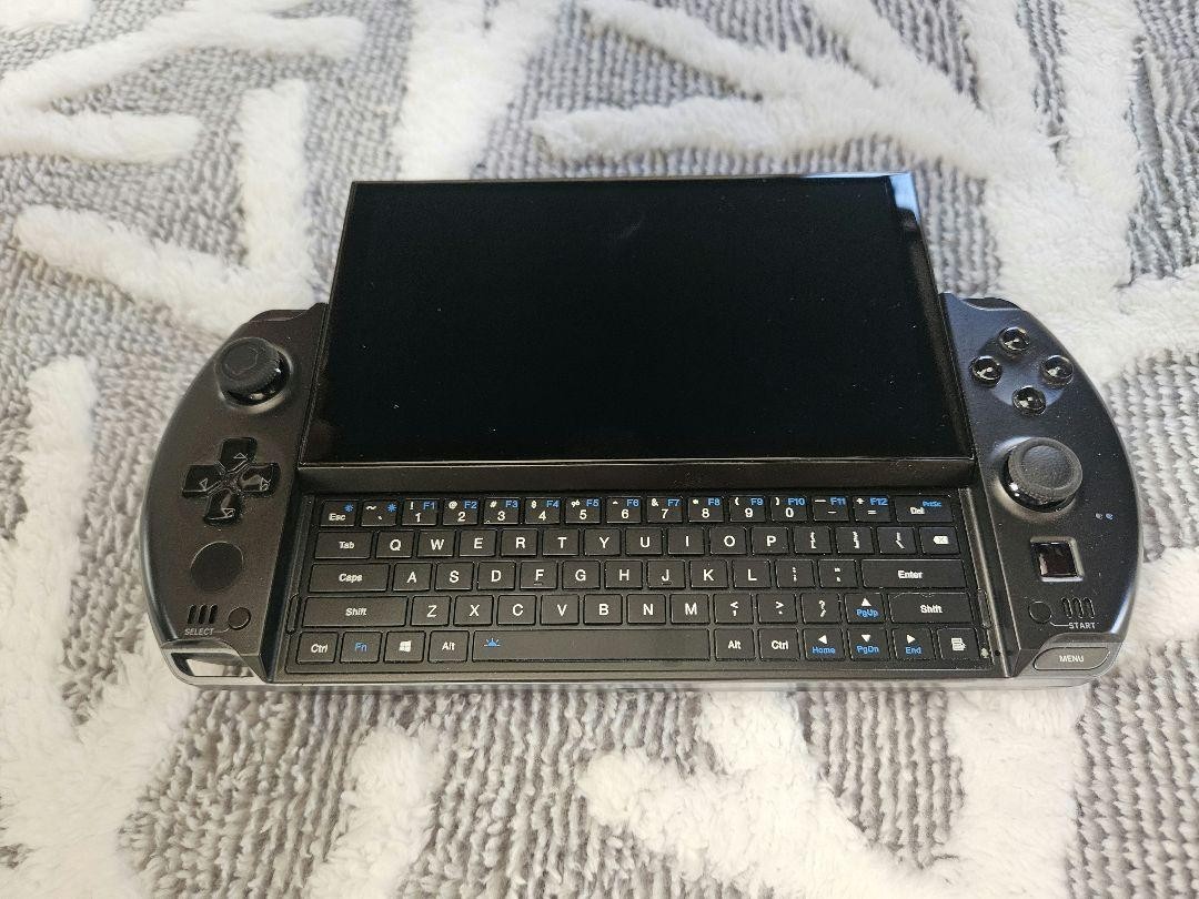 ノートPC GPD - GPD Win4 (6800U/16GB/1TB) GPD ジーピーディ・テクノロジー GPD WIN 4 2024 (8840U) 32GB