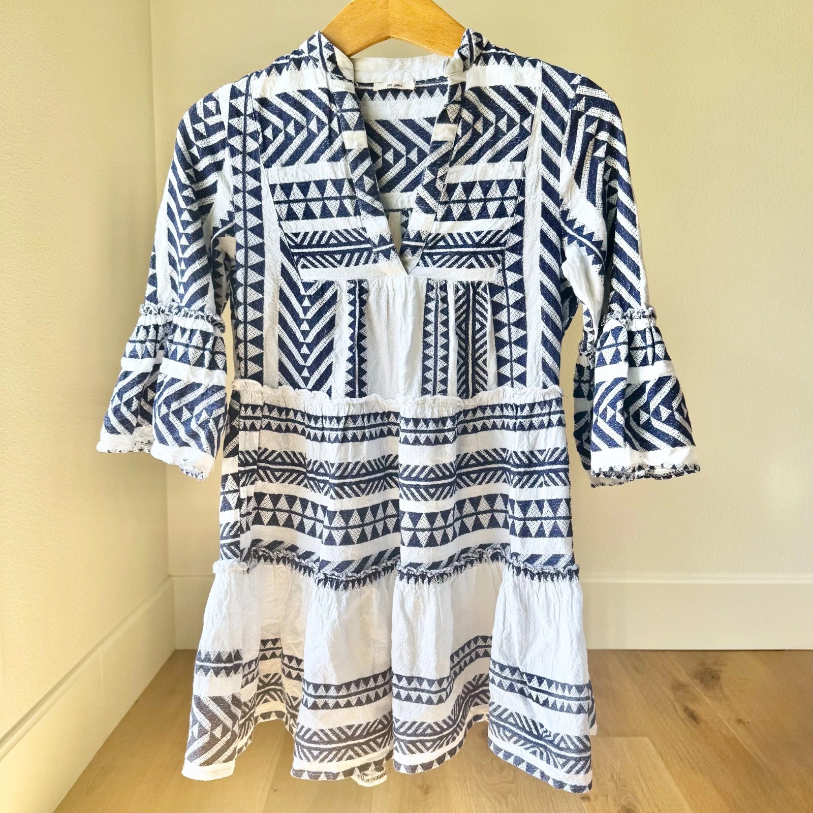 Mi Ami Cotton Tiered Mini Dress S White Blue Boho Vacation Never Worn Sun Safe
Opens in a new window