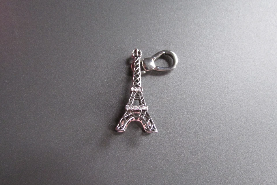 Juicy Couture Charm Pave Torre Eiffel Tono Plata Nuevo en Juicy Caja Etiquetada Foto 3 de 4