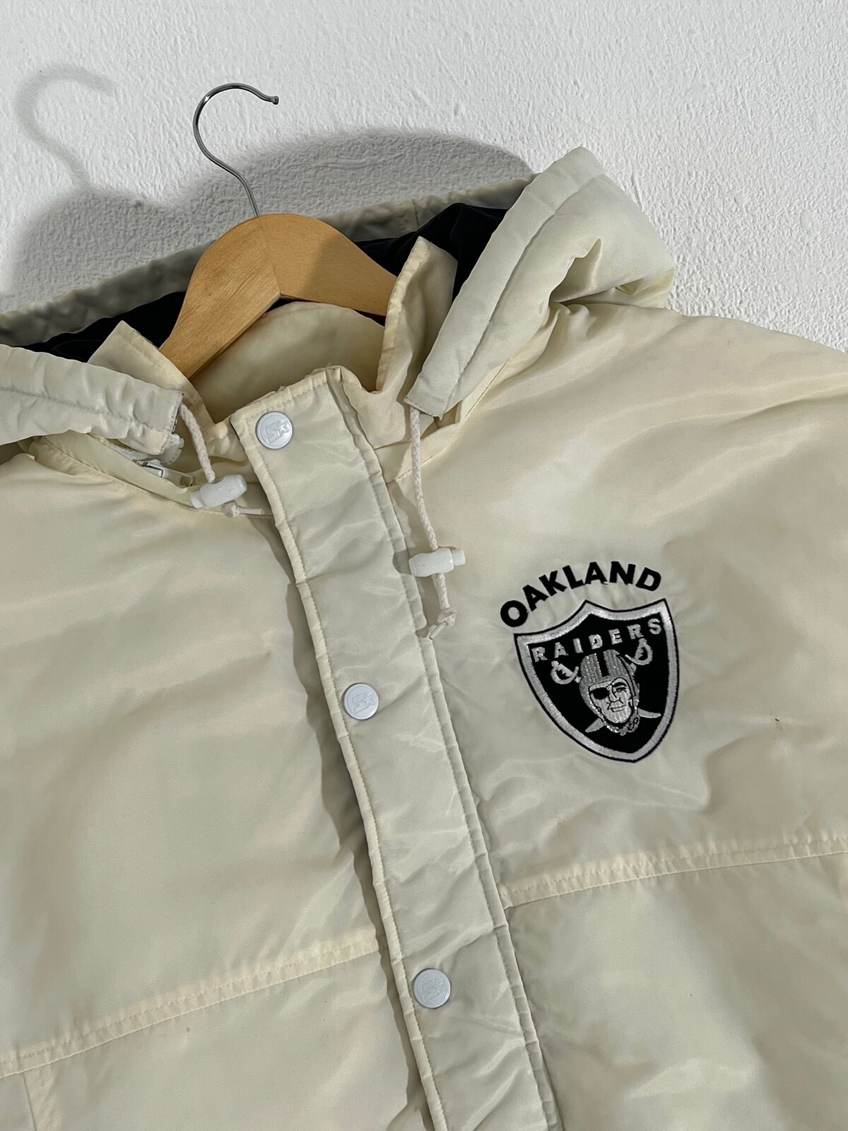Vintage 1990's Oakland Raiders White Starter Jack… - image 3