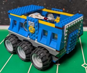 Lego - Alien Conquest 7066 - Complete and Assembled With Manuals