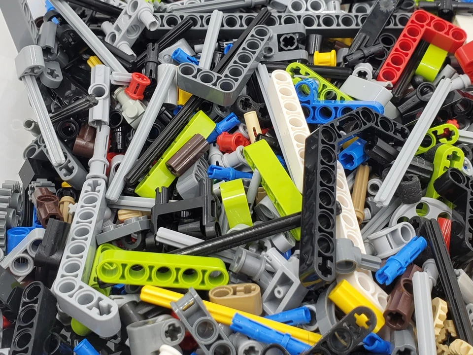 LEGO Lot of 100 Technic Mindstorms EV3 NXT BULK Parts Liftarms Gears Axles Pins - Image 2 of 3