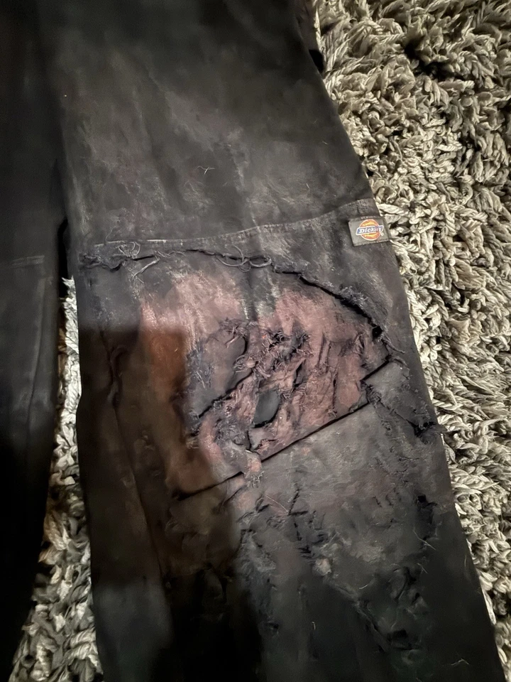 Traje de negocios zombi: Halloween Foto 4 de 4