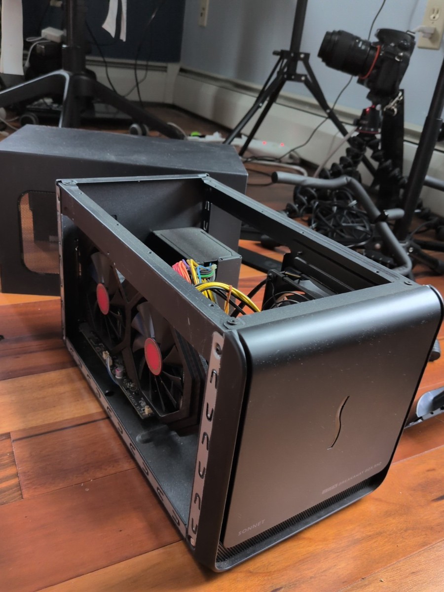 eGFX BREAKAWAY BOX 550 + Radeon RX580 【公式通販】