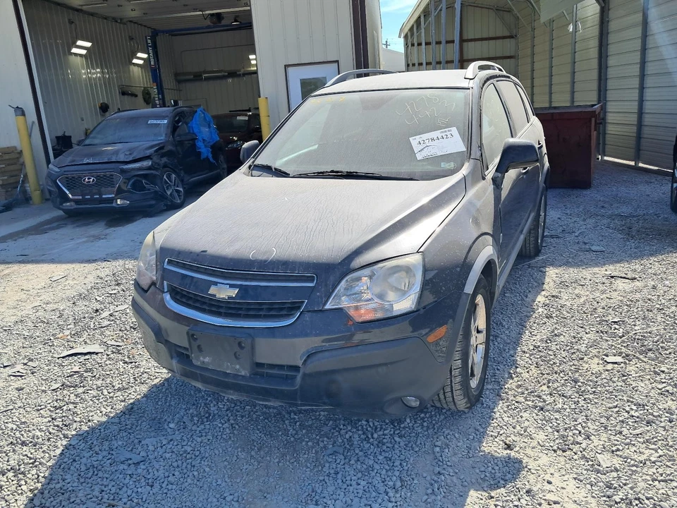 Guardabarros delantero izquierdo usado se adapta a: Chevrolet Captiva Sport 2012 delantero izquierdo grado A Foto 2 de 4