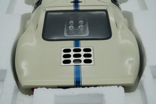 1/12 GMP G1201313 Ford GT40 Road Car WHITE 1 of 150 - DK500 -Defekt- - Bild 5 von 15