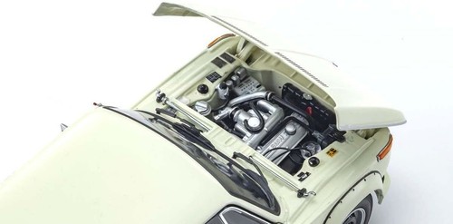 Kyosho Original 1/18 BMW 2002 Turbo White Completed KS08544W - Picture 5 of 9