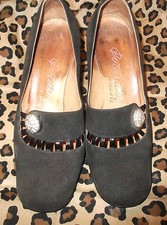 30s-40s Black Suede Chunky Heel Shoe w/ Rhinestone Accent