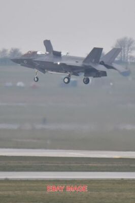 FOTO FLUGZEUG LOCKHEED-MARTIN LIGHTNING 'ZM143' C/N 2BK.0009. BUILT 2017 ALLO