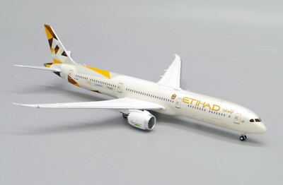 JC Wings 1:400 Etihad Airways Boeing 787-10 Eco Demonstrator A6-BMI