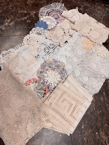Vintage Lot Crochet Lace Doilies Table Runners Long-Small- Mini -Mix Lot - Picture 3 of 11