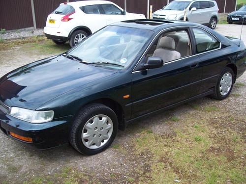 Honda Accord coupe 2.0 LS - Picture 2 of 5
