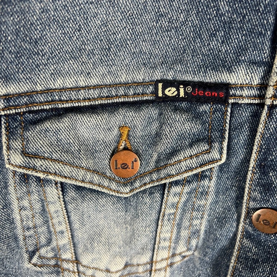 Y2K L.E.I. Denim Trucker Style Jacket Dark Wash Juniors Size Medium 18x19.5 - Image 3 of 4