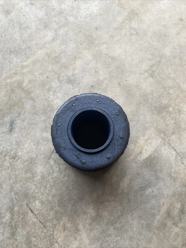 Reemplaza montaje motor H/D para Ford F600, 700, 800 DOHA-6068-A Volvo 8075202 Foto 2 de 3