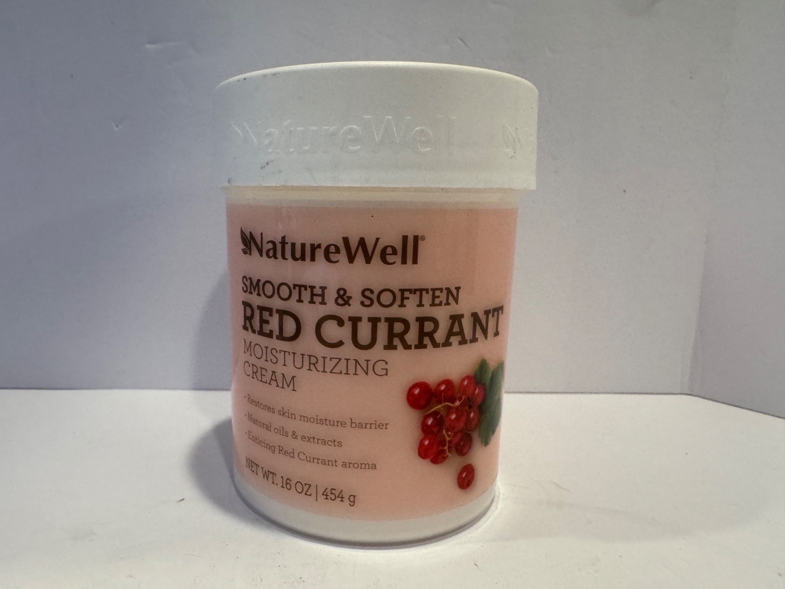 Nuevo - Crema hidratante suave y suavizada Nature Well de grosella roja 16 oz