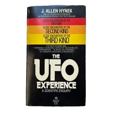 The UFO Experience by J. Allen Hynek (1977 Paperback Book)  VERY GOOD/BETTER
