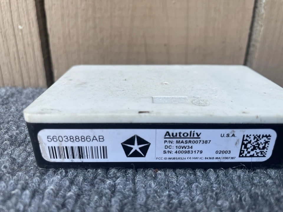 Dodge Caravan Chrysler Town & Country 2009-2010 sensor de punto ciego 56038886ab Foto 4 de 4