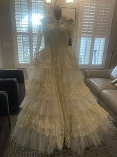 60  s VTG Cream Illusion Lace Long Sleeve Tiered Wedding Dress Bust 34  Waist 28  