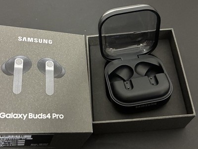 NEW Original Samsung Galaxy Buds4 Pro SM-R640N Earbuds Charging