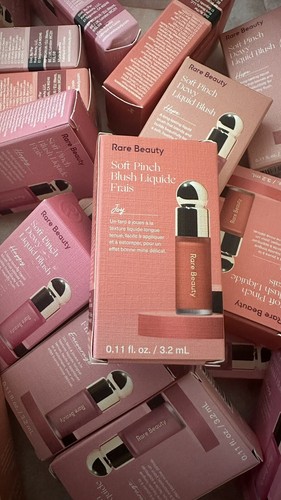 Rare Beauty Soft Pinch Dewy Liquid Joy Blush Liquide Frais (Package Wear) - Picture 2 of 3